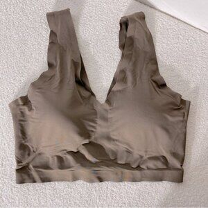 Under Where? Basics Dark Taupe Invisible Laser Cut Bra S
